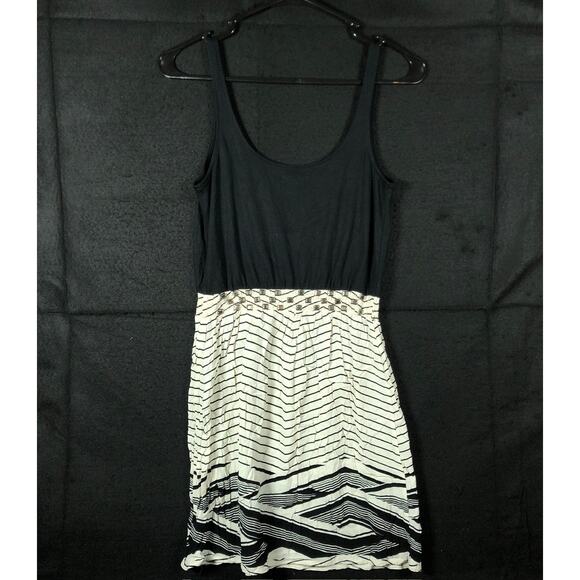 Silence + Noise Womens Dress Black White Geometric Sleeveless Bejeweled Small - Picture 10 of 12